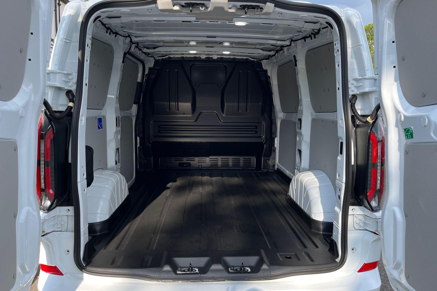 Ford E-TRANSIT CUSTOM Photo 4