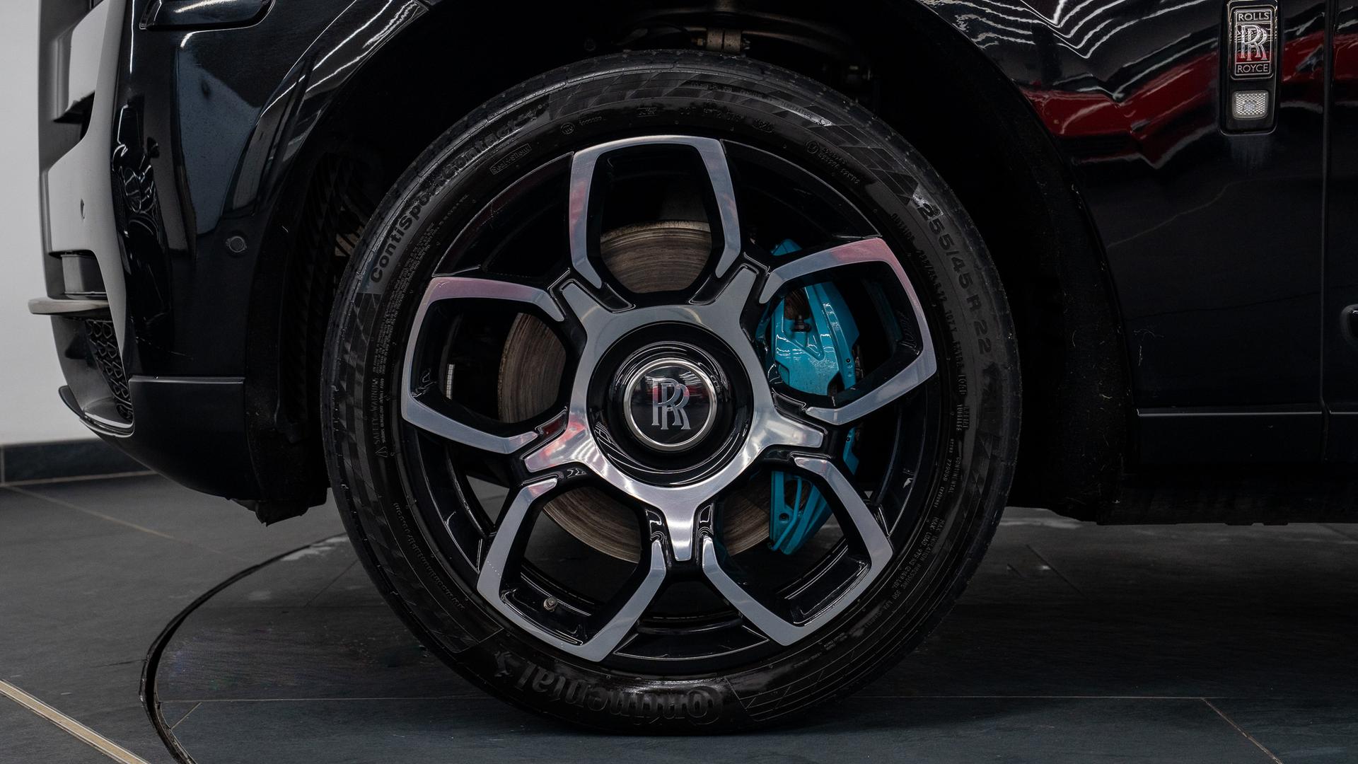 Rolls-Royce Cullinan Photo 558b047a-8557-4a22-88de-298ceacfa8de.jpg