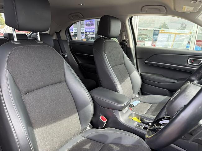 Honda HR-V Photo 559ebc07-8bed-435a-900d-aa910905d35f.jpg