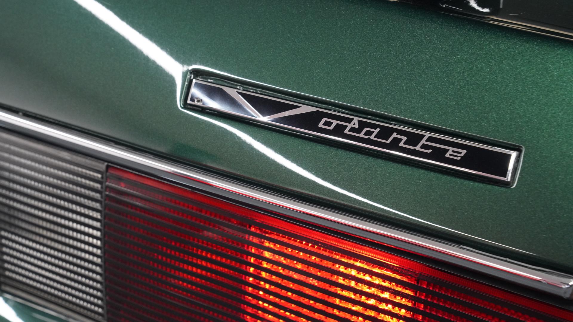 Aston Martin Virage Photo 55a6bed9-e9dd-48fe-8302-dd875e87b4e6.jpg