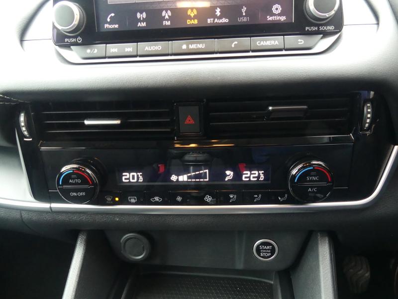 Nissan Qashqai Photo 55cdd2db-5c4f-4616-bf1d-6c6b8d1310bd.jpg