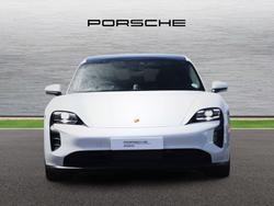 PORSCHE Taycan Photo 5