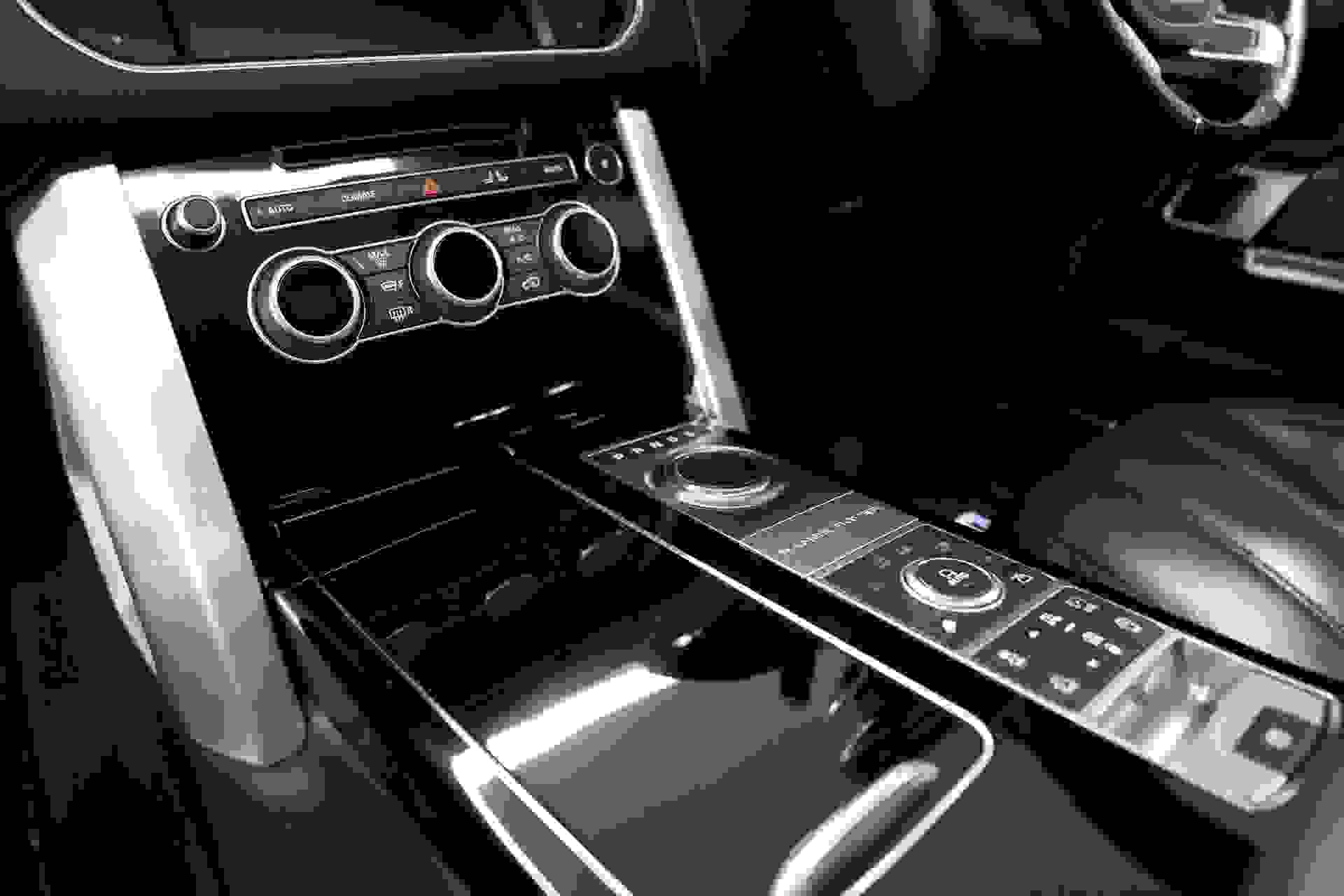 Land Rover RANGE ROVER Photo 55d86dde-a5b9-458c-95b2-50ccb172f7e2.jpg