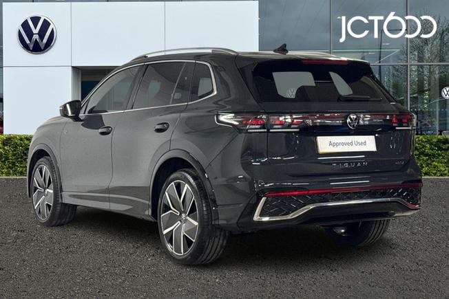 VOLKSWAGEN Tiguan Photo 3