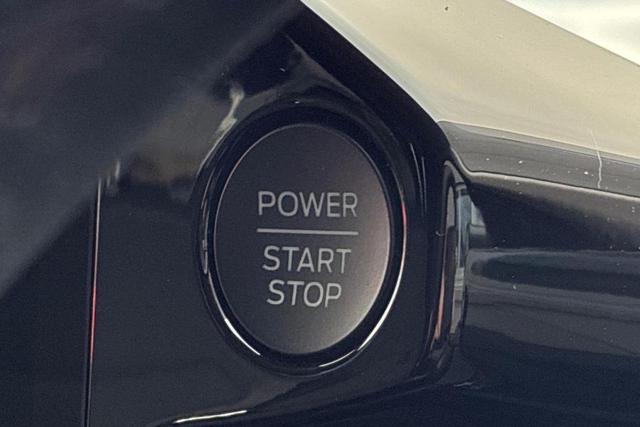 Ford CUSTOM Photo 55f3cdda-a662-4205-994e-287ac776d955.jpg