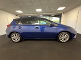 Toyota Auris Photo 3