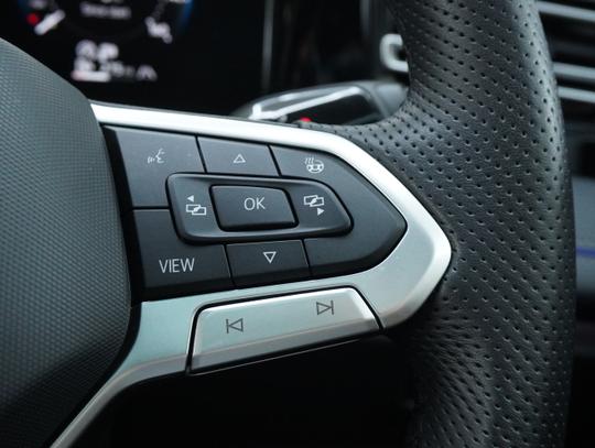 Volkswagen Tiguan Photo 56027b54-a073-45ea-86f8-17df72f4707e.jpg