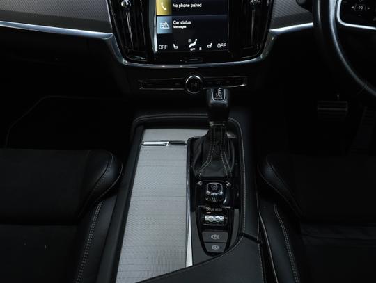 Volvo V90 Photo 56182b4e-c3f2-4a4e-9141-b0e4dd7b924f.jpg