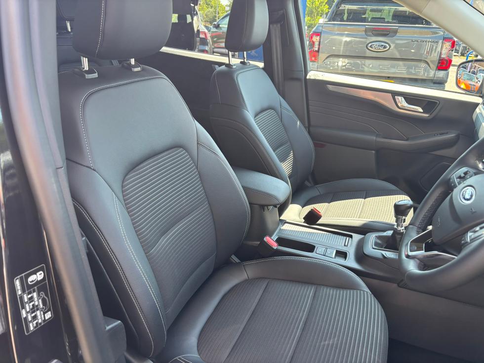 Ford Kuga Photo 5624fa8b-6f42-4f13-a5d7-a0fa92f63b46.JPEG