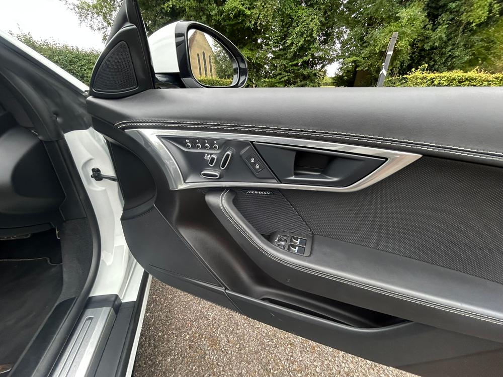 Used Jaguar F-Type V8VPN 29