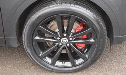 Jaguar E-PACE Photo 31