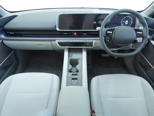 Hyundai IONIQ 6 Photo 56327651-5570-458e-a749-3e282aef38af.jpg
