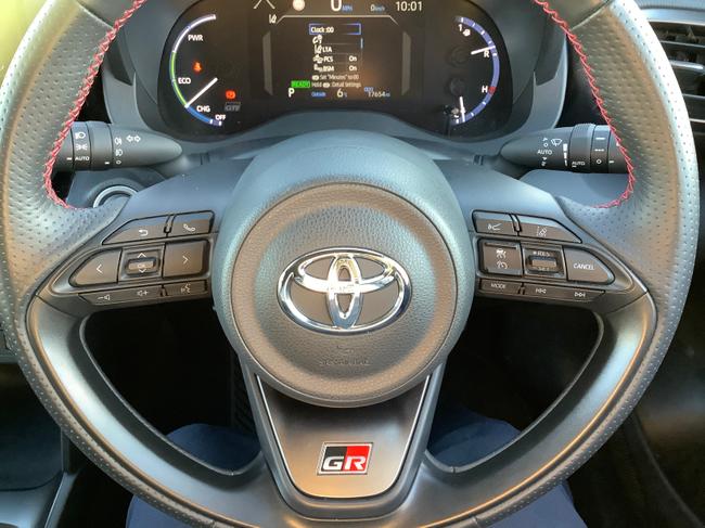 Toyota Yaris Cross Photo 563df6f3-4b21-4667-8ab3-6263f74aee5c.JPG