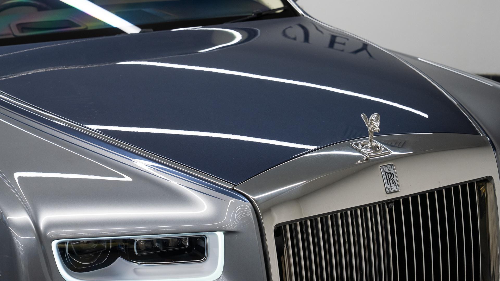 Rolls-Royce Phantom Photo 5651c15e-e4be-4e08-bb0a-cb80ccc50420.jpg