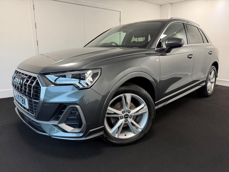 Audi Q3 Photo 566aea95-22fe-4f88-8fc1-c0d6044f4f2a.jpg