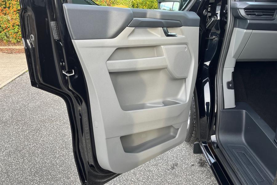 Ford TRANSIT CUSTOM Photo 566eed06-e2ae-4d69-be7a-82d7e804a9c1.jpg