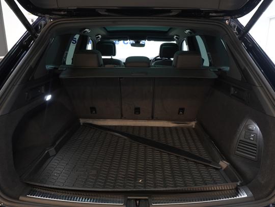 Volkswagen Touareg Photo 56841c49-0d00-40ba-8070-87c748af9dcb.jpg