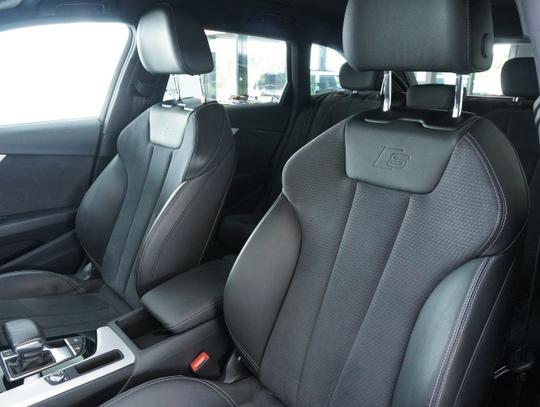 Audi A4 Avant Photo 5699354d-99a0-4a1f-8ef3-fc753b90872e.jpg