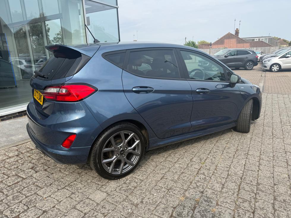 Ford Fiesta Photo 569dc0f7-f318-4178-b56b-3efc69c059f2.jpeg
