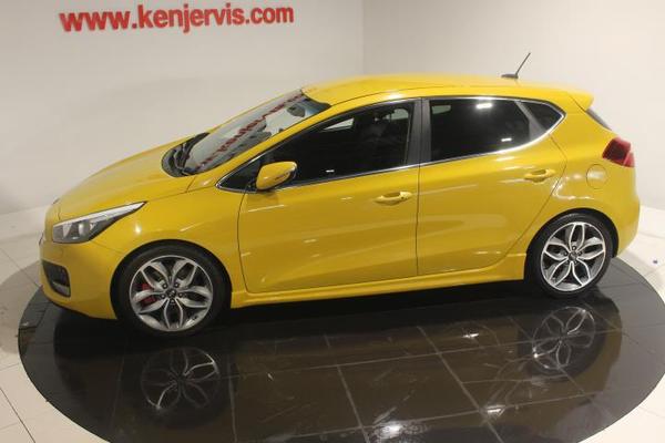 Kia Ceed 1.6 T-GDi GT Hatchback 5dr Petrol Manual Euro 6 (201 bhp) Photo 3