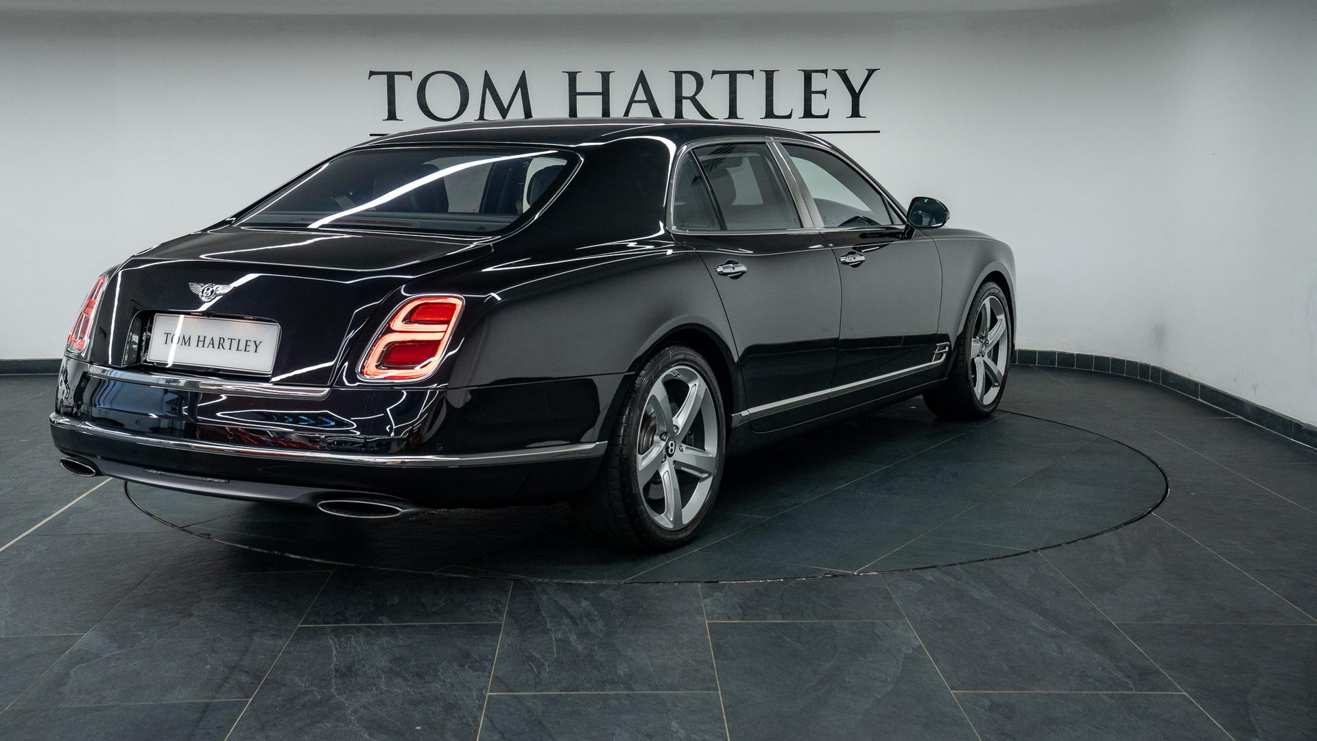 Bentley Mulsanne Photo 56c4f457-db5c-47d6-b23a-2cf76cd0e1a8.jpg
