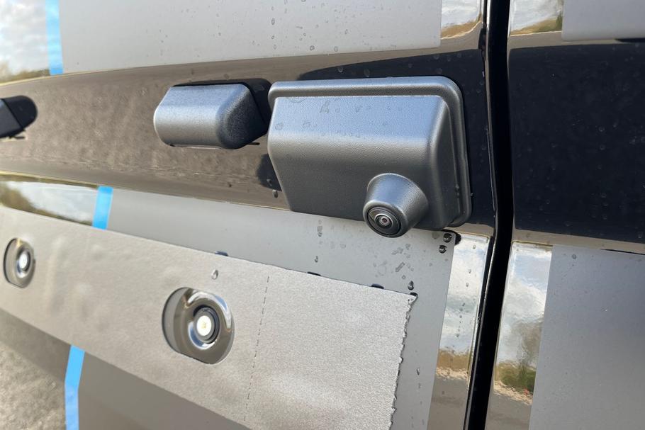 Used Ford TRANSIT CUSTOM L2DCIVSPORT1 22