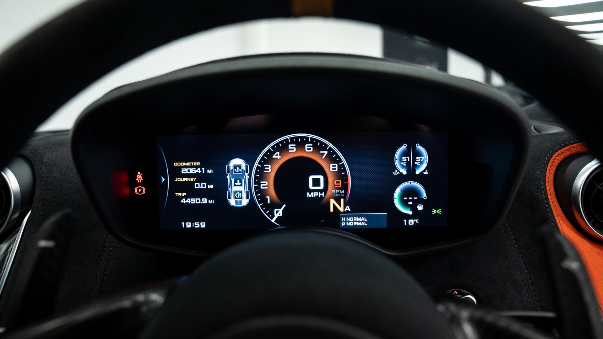 McLaren 600 LT Photo 56eb89a4-08ba-4922-abc2-8300411f0e26.jpg