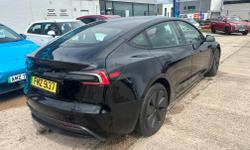TESLA MODEL 3 Photo 4