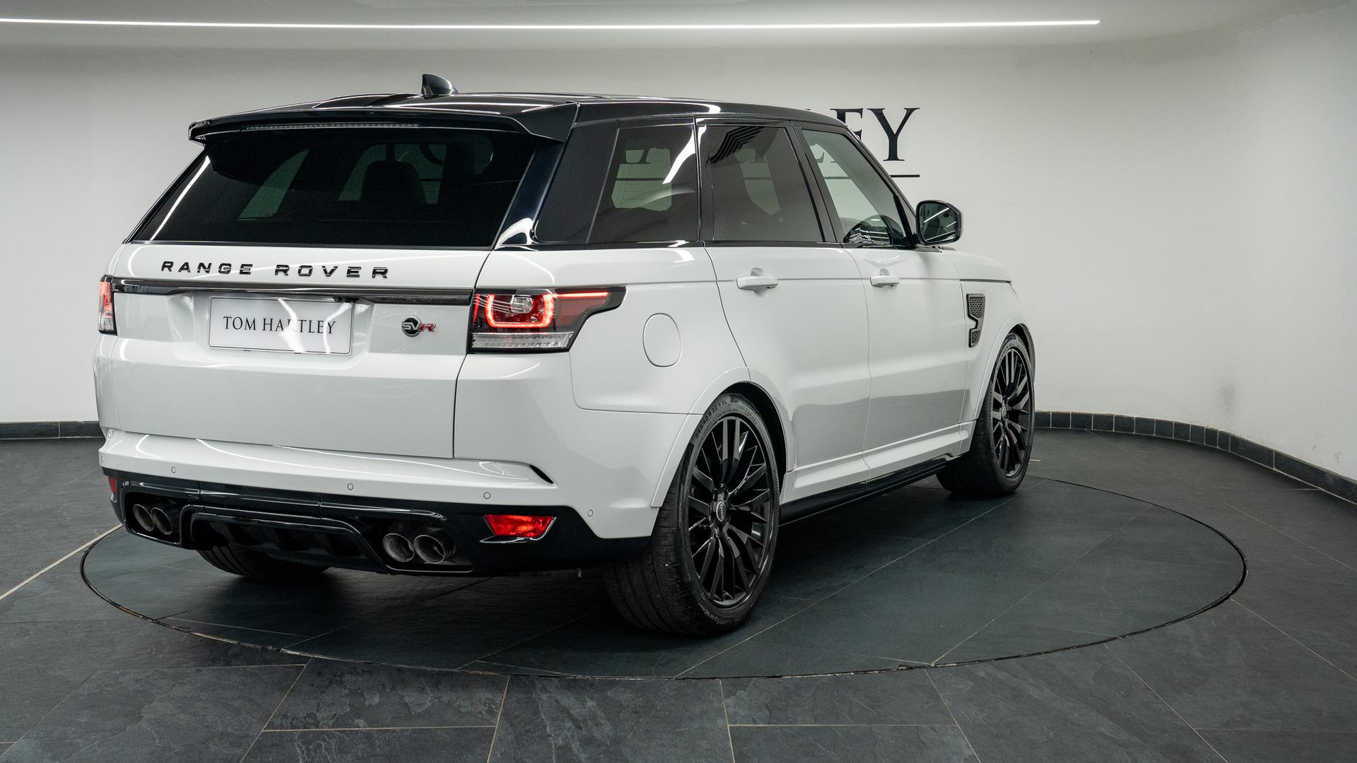 Land Rover Range Rover Sport Photo 57098b25-253f-4aa1-89f8-b455b9775bb1.jpg