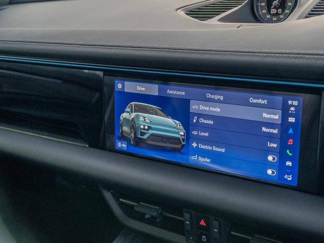 PORSCHE Macan Photo 21