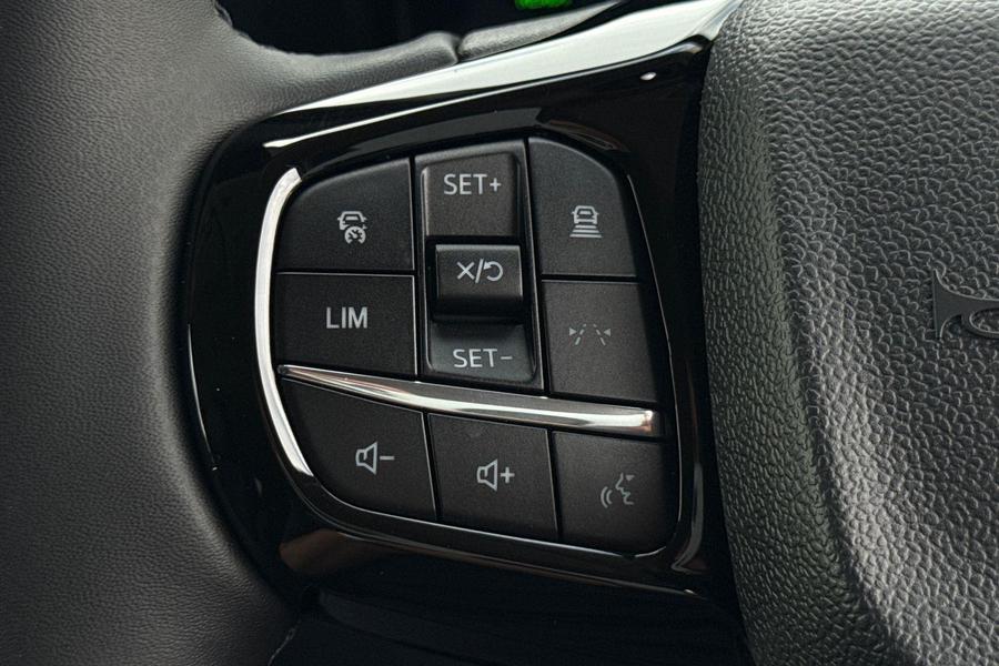 Ford TRANSIT CUSTOM Photo 57236f77-208b-42b6-a7bf-4f606f839f7e.jpg