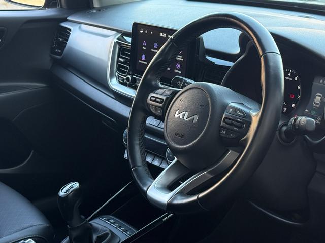 Kia Stonic Photo 5728cc60-3362-4e52-97ef-0e9ee76b3431.jpg