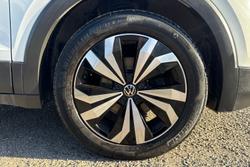 VOLKSWAGEN T-Cross Photo 5