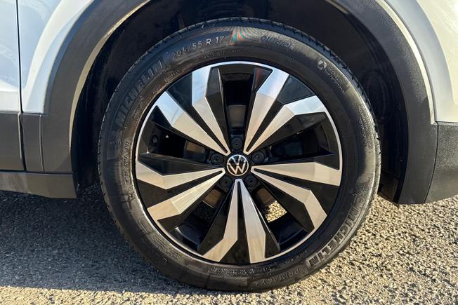 VOLKSWAGEN T-Cross Photo 5