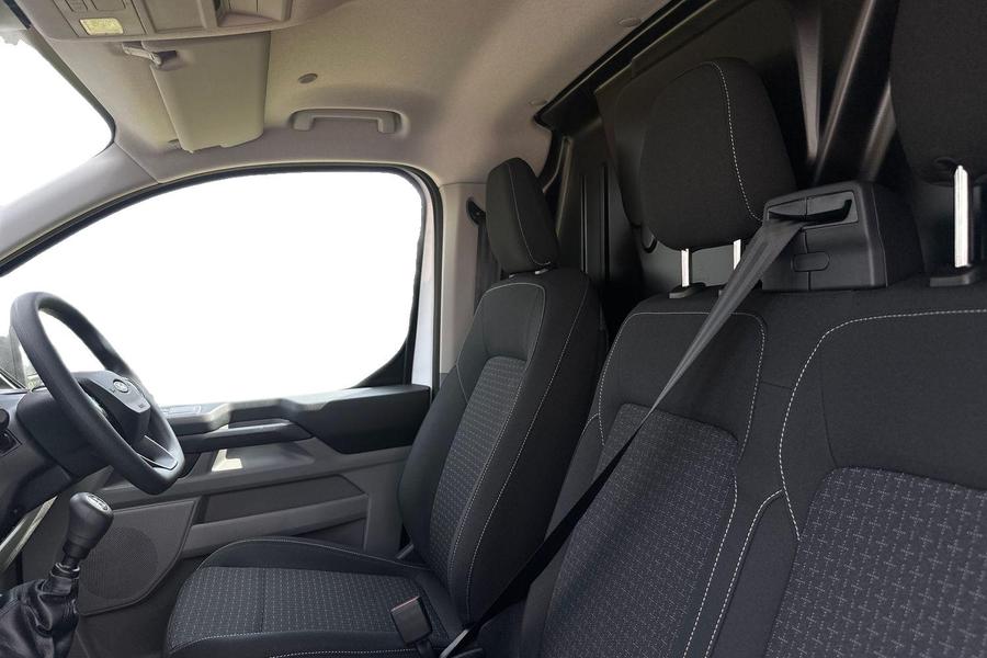 Ford TRANSIT CUSTOM Photo 5746ef86-6f24-46f4-a18b-617c1c13ca92.jpg