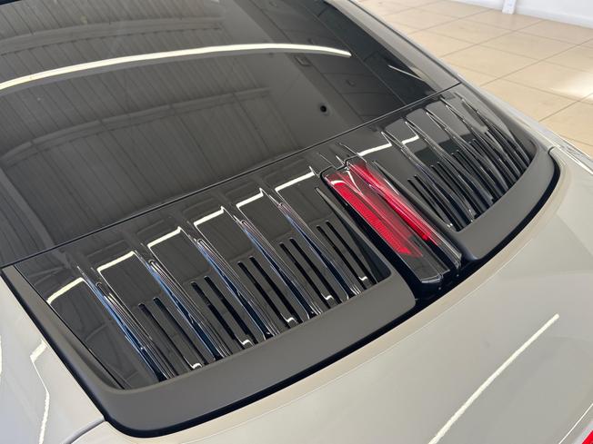 PORSCHE 911 Photo 34