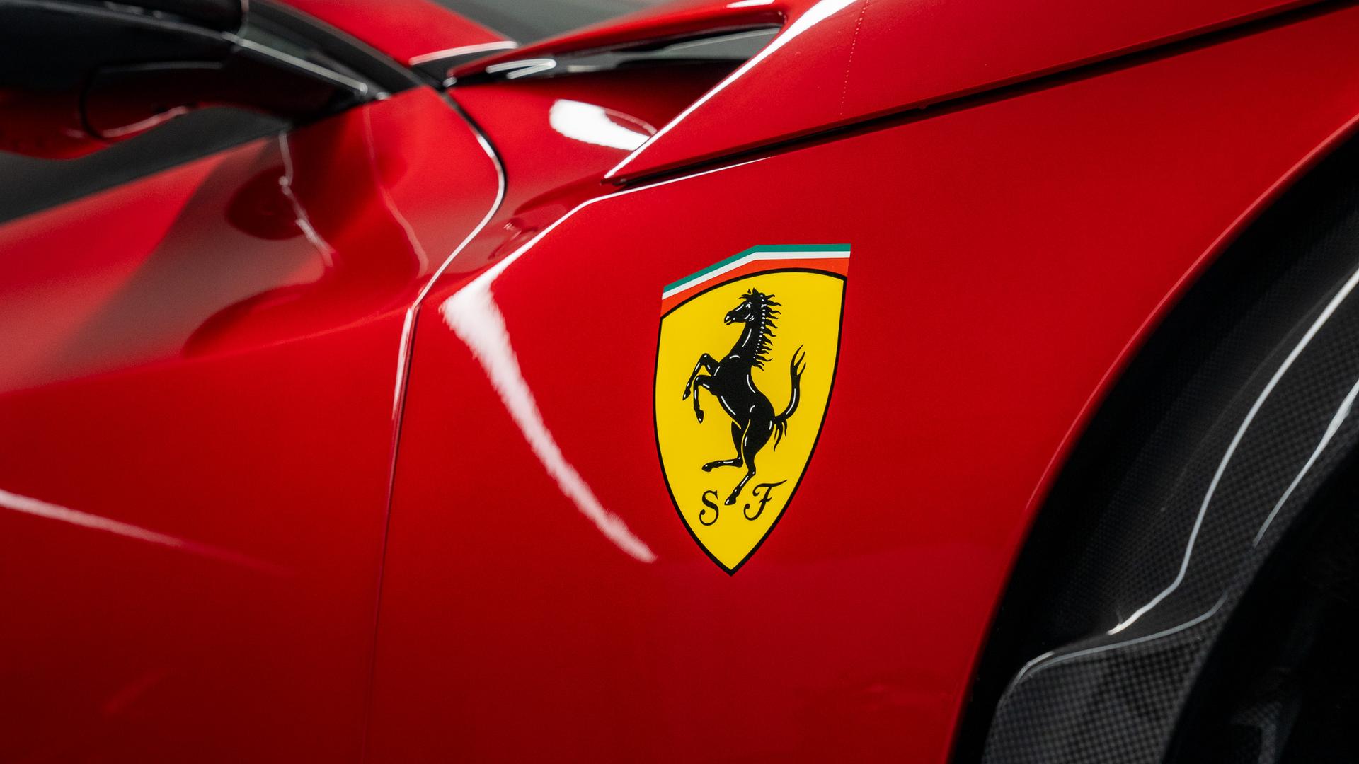 Ferrari Purosangue Photo 574c704f-786c-4a09-8b03-7c0bd3f1cbfb.jpg