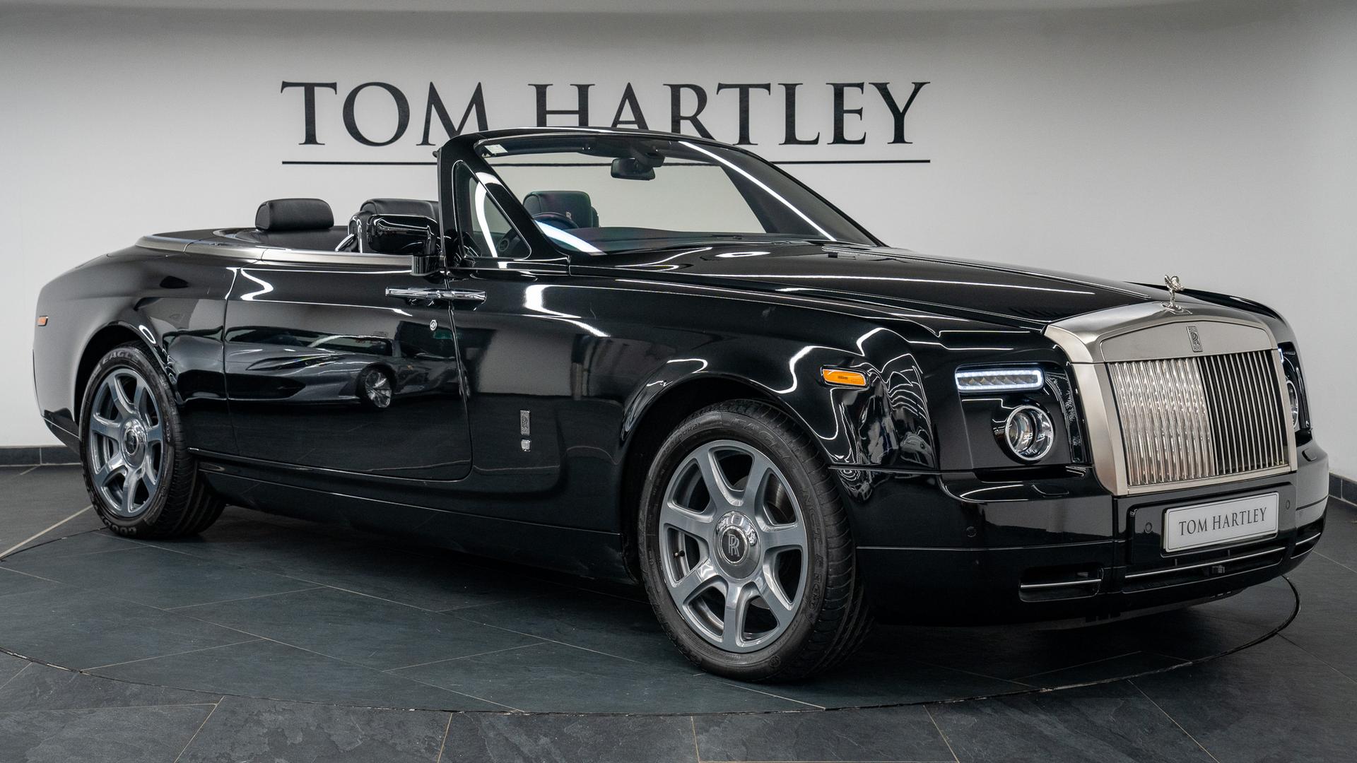 Rolls-Royce Phantom Photo 57602135-ea20-4d65-90dc-a341f0892cb9.jpg