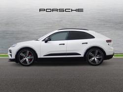PORSCHE Macan Photo 4