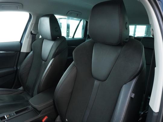 Skoda Octavia Photo 577746ce-a8ba-4d38-85e5-17c393c9af72.jpg