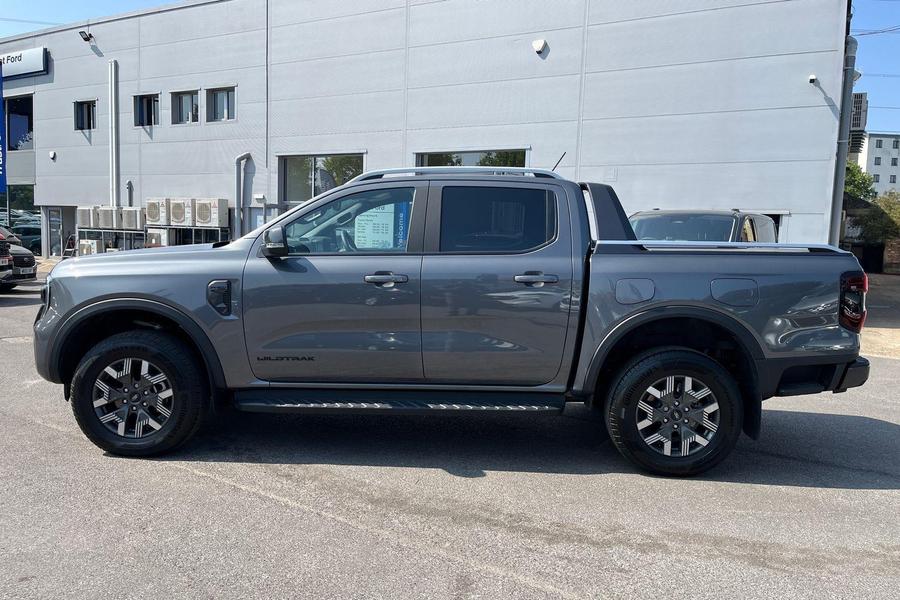 Ford RANGER Photo 5781ca18-0376-474b-a70f-000e30f50f9c.jpg
