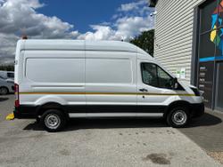 Ford Transit Photo 11