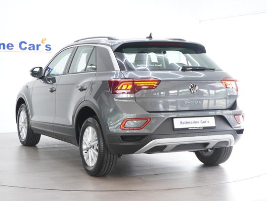Volkswagen T-Roc Photo 579932df-ed4e-40e0-9194-c51507e22065.jpg