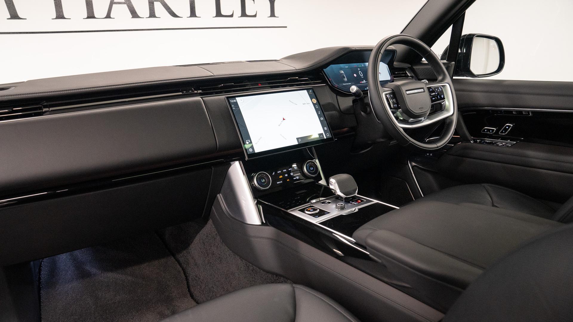 Land Rover RANGE ROVER Photo 57a4715c-8795-41b2-bf00-53d0afe1a0e3.jpg