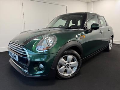 Used 2015 MINI Hatch 1.5 Cooper Hatchback 5dr Petrol Manual Euro 6 (s/s) (136 ps) at Hodgson Car Sales