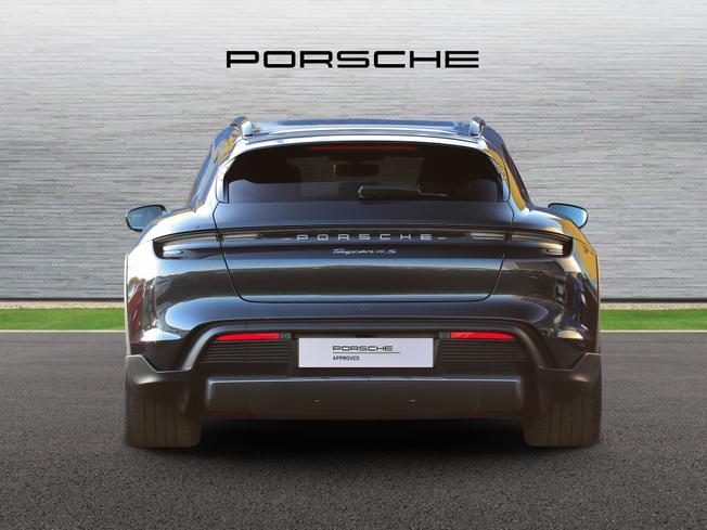 PORSCHE Taycan Photo 7