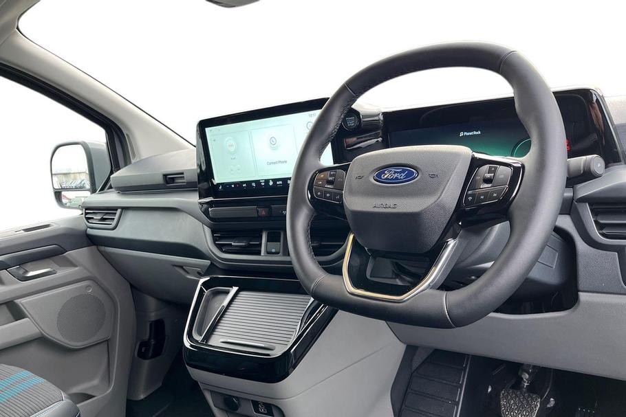 Used Ford TRANSIT CUSTOM L1DCIVPHEV03 14