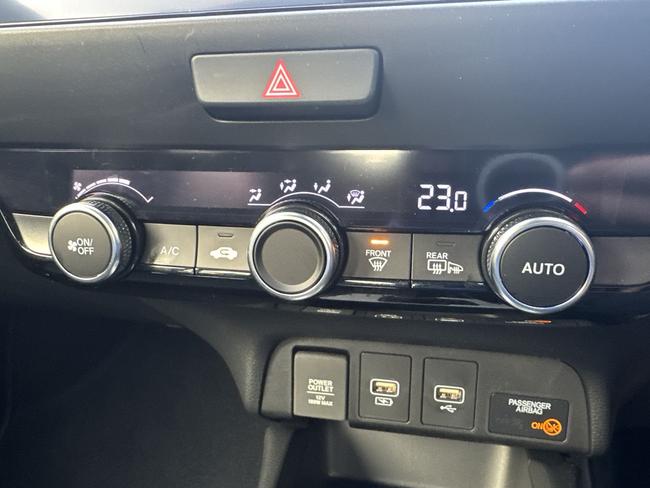 Honda Jazz Photo 57b707f1-7785-435a-a109-de77fdea8bbf.jpg
