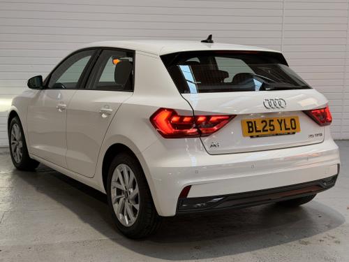 Audi A1 Photo 57bb6b1c-fcbd-484b-b6bb-704402ee6d4b.jpeg
