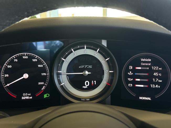 PORSCHE 911 Photo 16